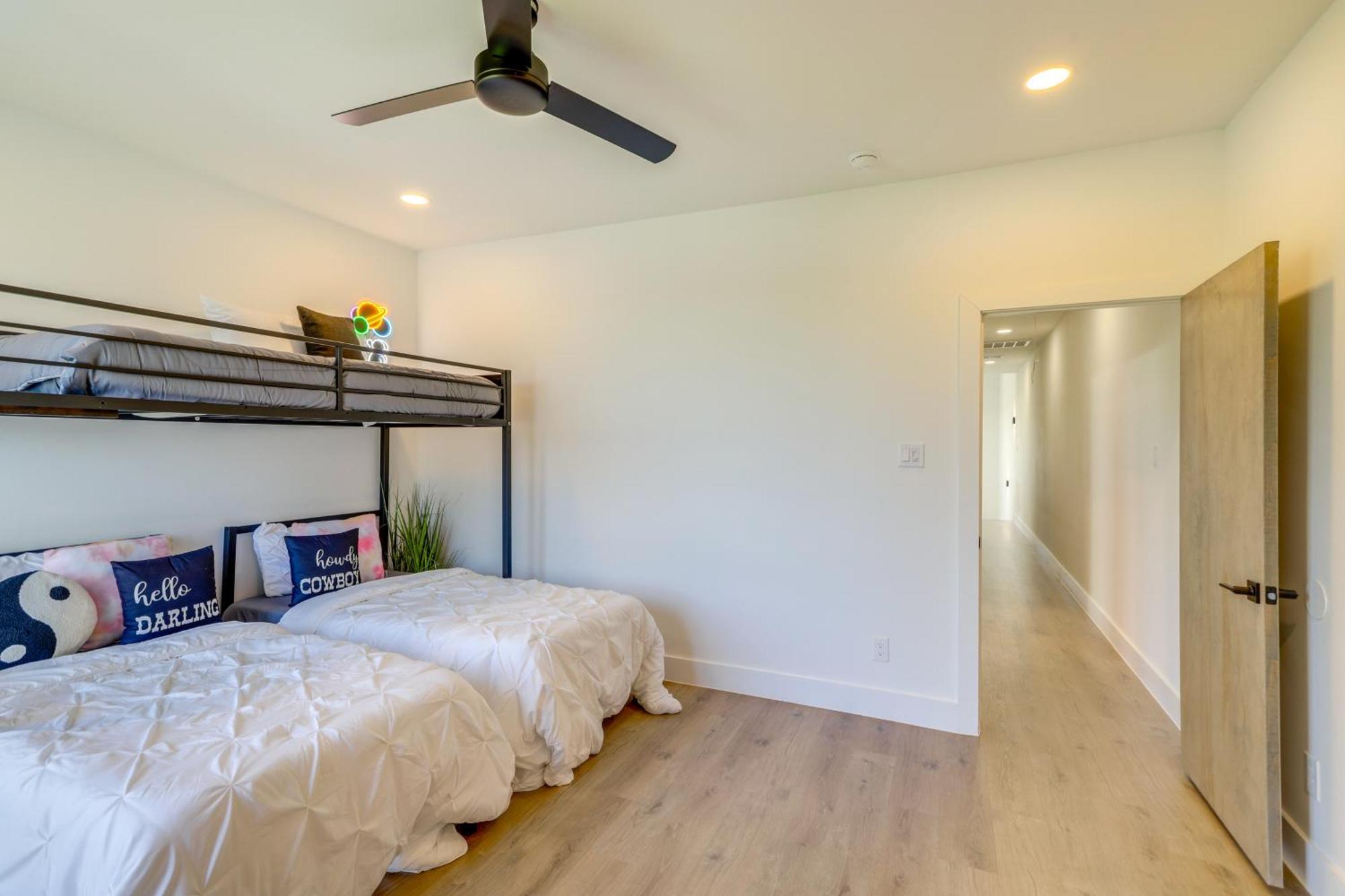 3 Mi To Dtwn Modern Townhome With Yard In Houston Exterior foto